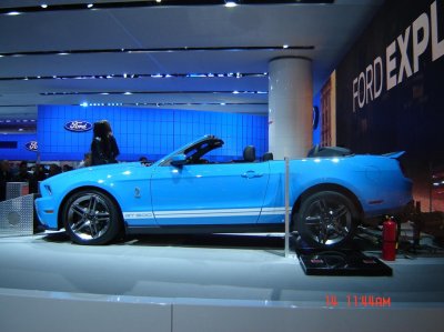 Bradley -TJ and Dad at the NAIAS 2012 023.jpg